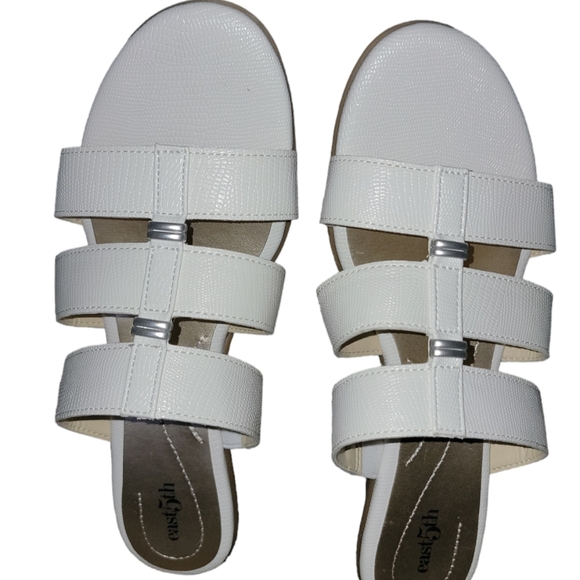 East 5th Elden White Sandals - Picture 6 of 6